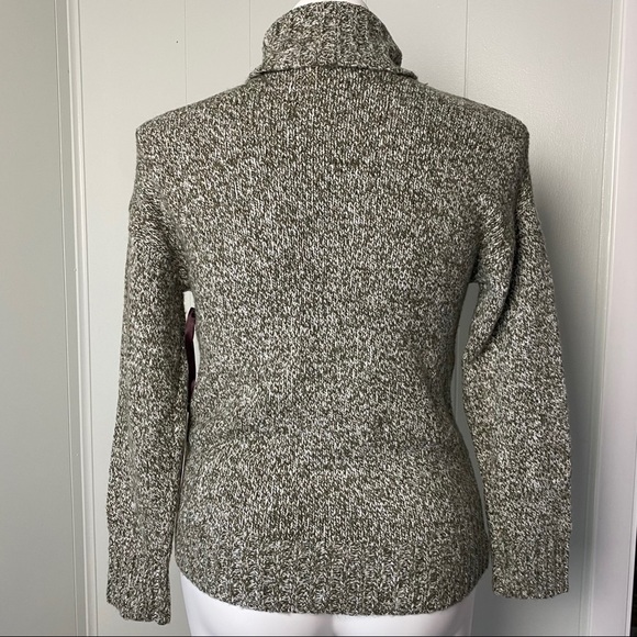 Olivia Sky NWT Olive Grey knit sweater - Picture 2 of 6